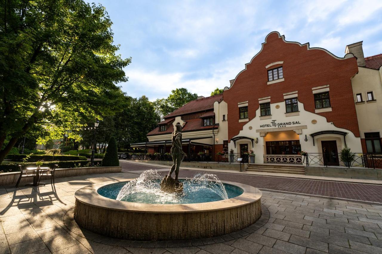 Grand Sal Hotel Wieliczka Exterior photo