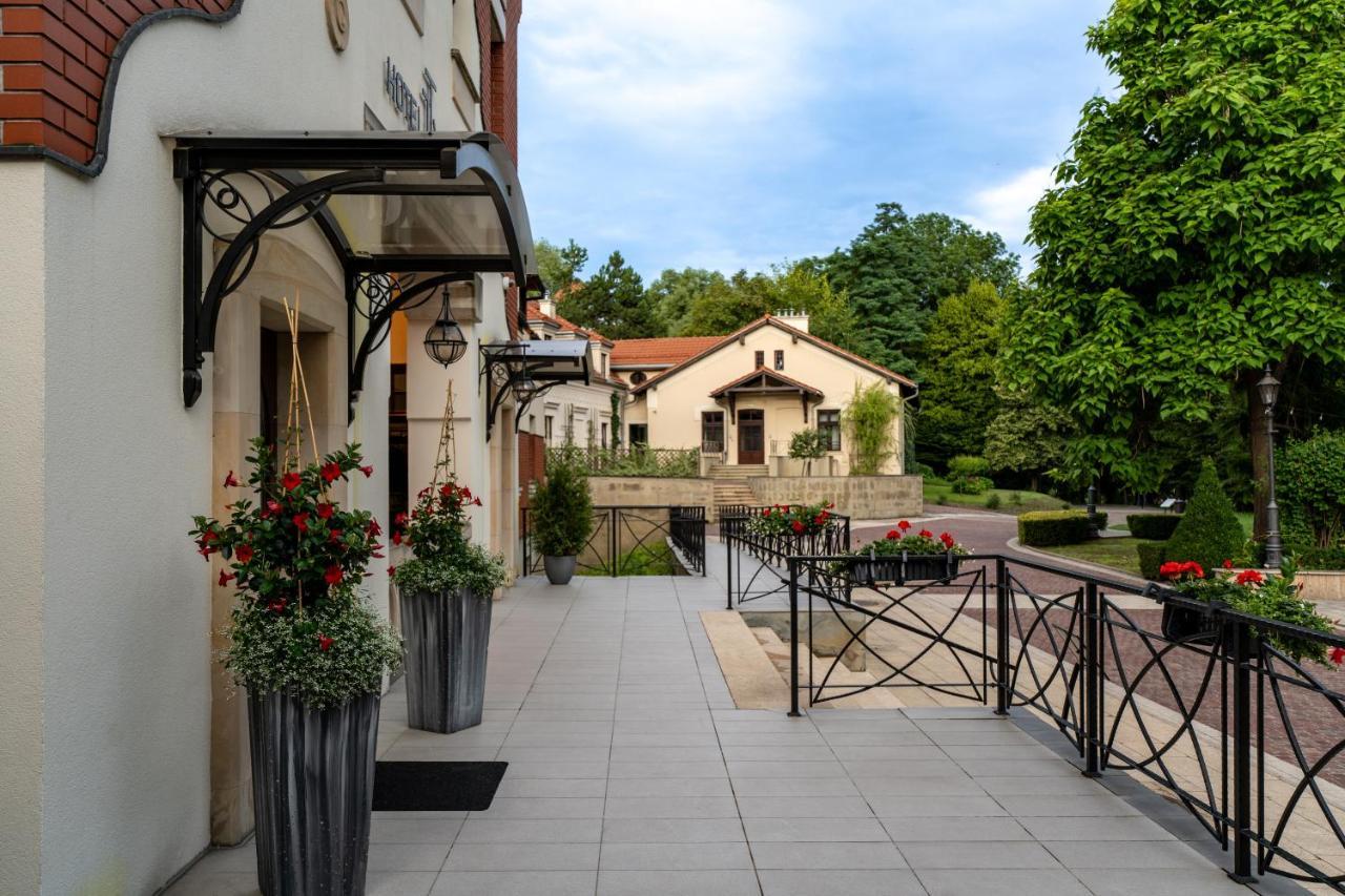 Grand Sal Hotel Wieliczka Exterior photo